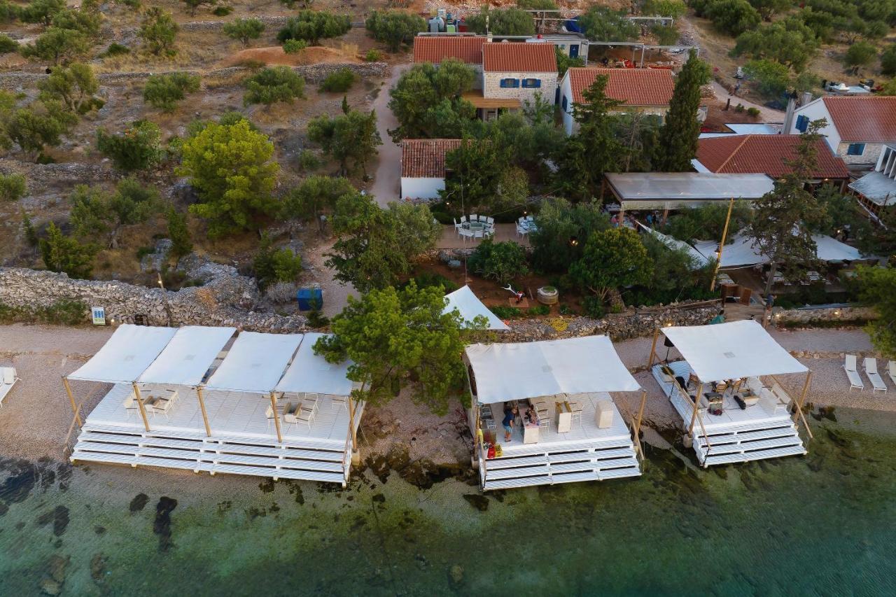 Glamping Resort Festa Kornati Pristanisce Ngoại thất bức ảnh