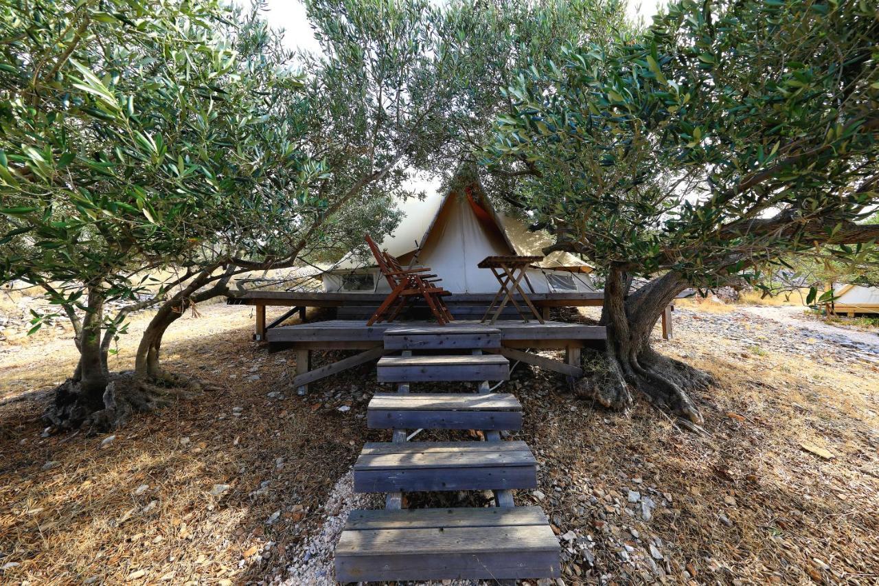 Glamping Resort Festa Kornati Pristanisce Ngoại thất bức ảnh