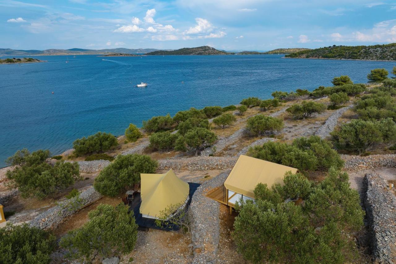 Glamping Resort Festa Kornati Pristanisce Ngoại thất bức ảnh